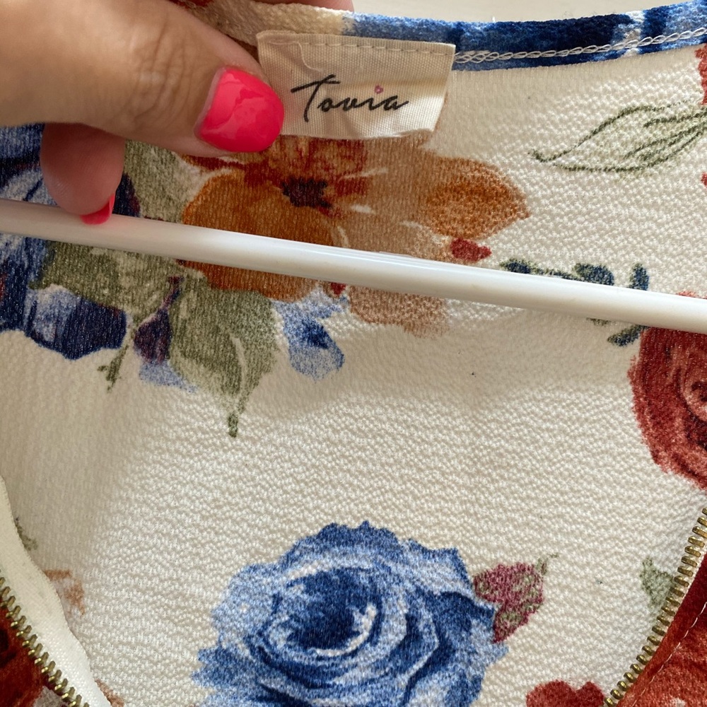 Top - Picture 4 of 5